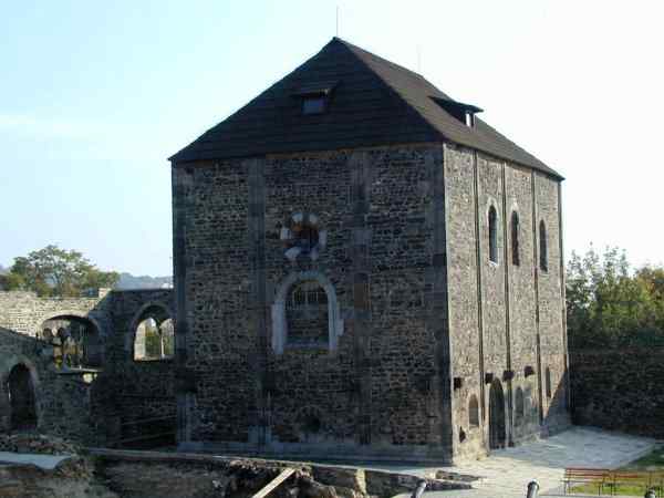 kaple - pohled od západu