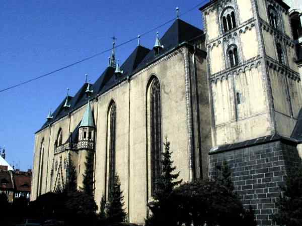 kostel sv. Mikuláše - jižní fronta