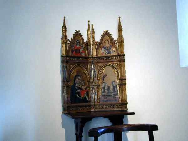 2. patro paláce - gotický přenosný oltář v oratoři sv. Václava